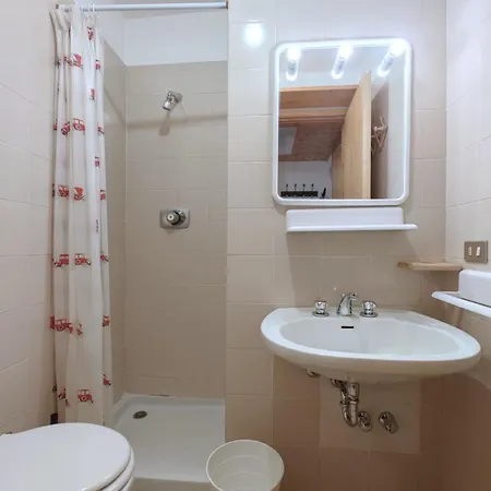 Hostdomus - Lumiere R15 * Sansicario Torinese