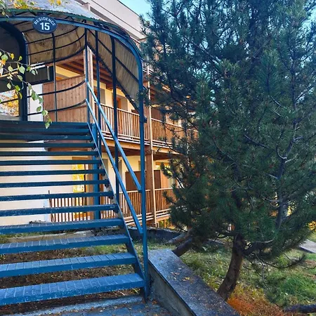 Hostdomus - Lumiere R15